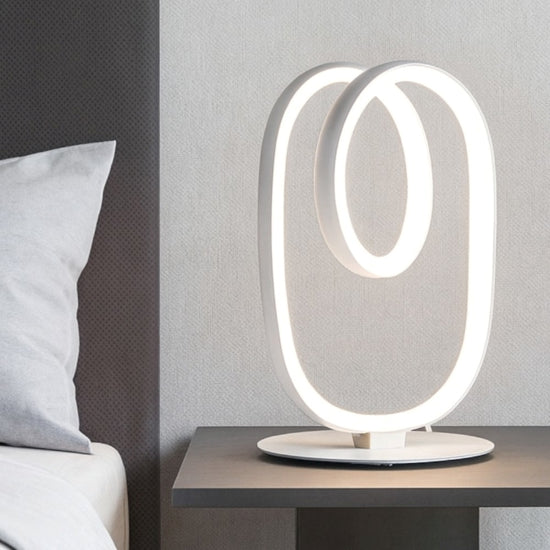 Diva L lampada da tavolo bianco satinato Gea Luce 17W 3000K