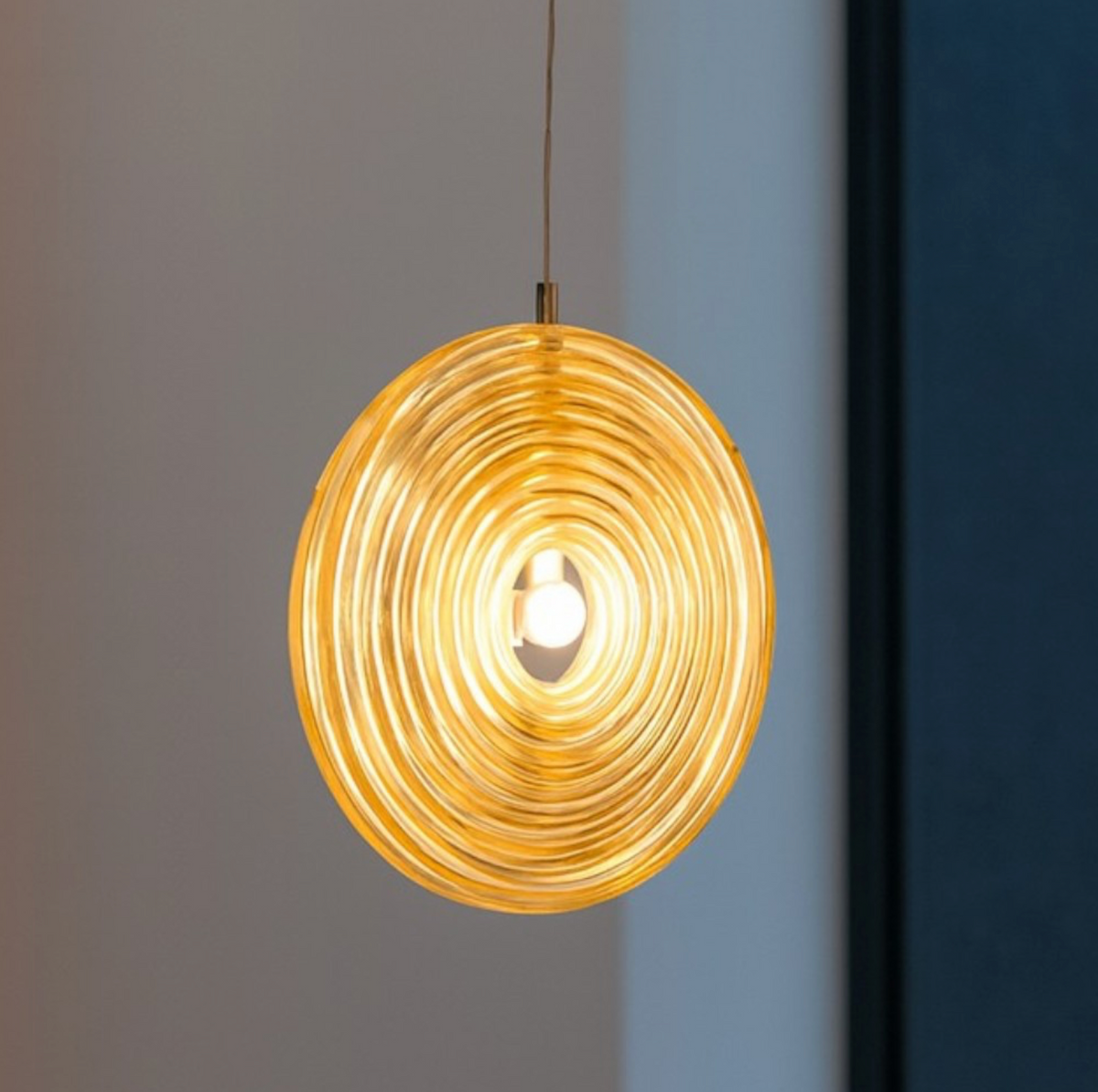 Jokey Ondaluce lampadario a sospensione in vetro ambra 3000k