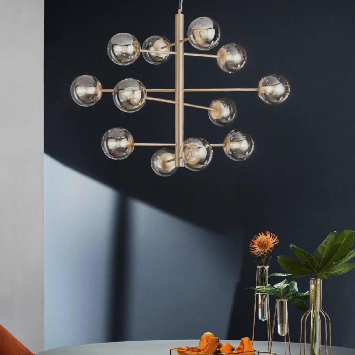 Eliseo lampadario 12 sfere vetro soffiato alluminio verniciato nero Ondaluce E14