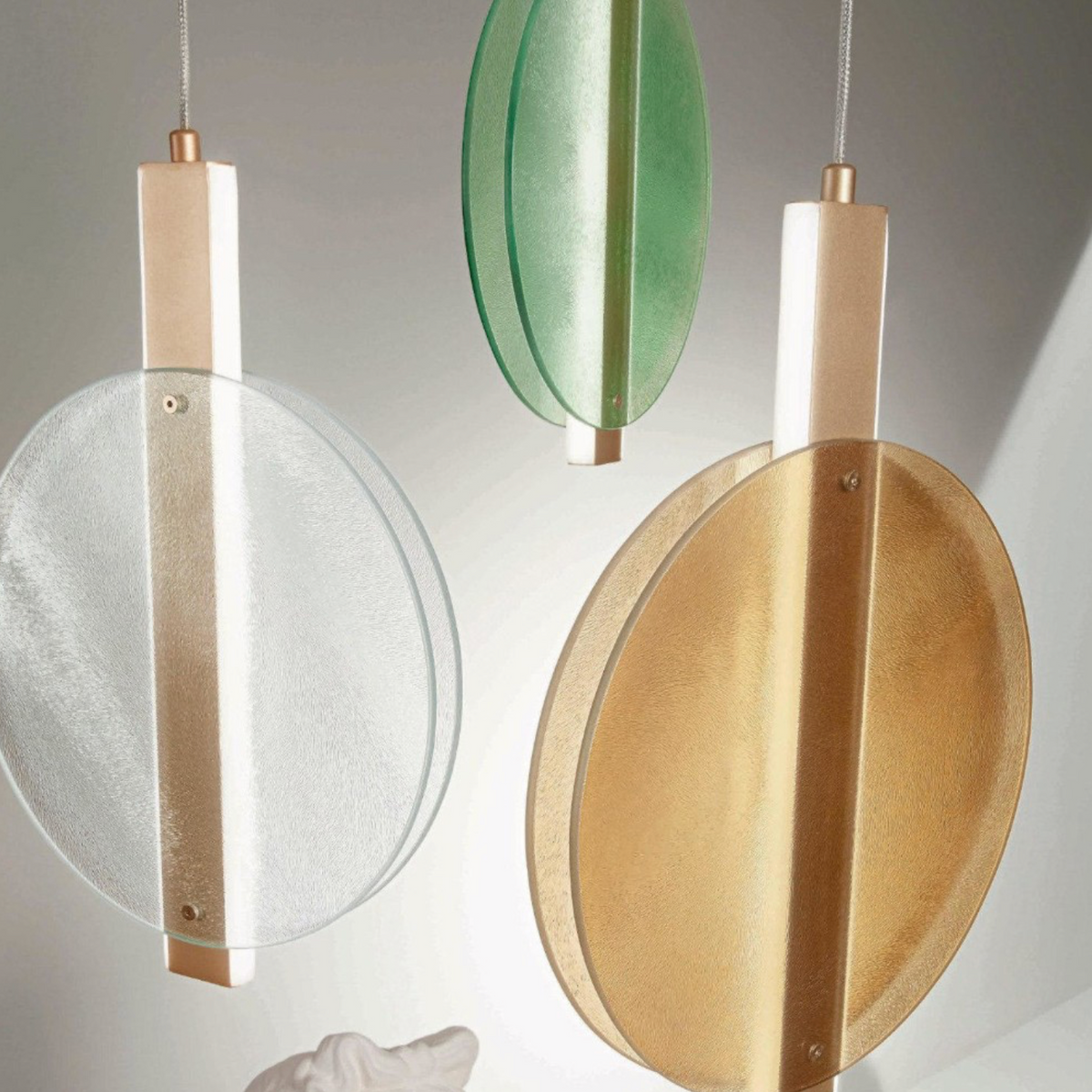 Juis-3 lampadario 3 diffusori vetro texturizzato ambra verde metallo dorato Ondaluce LED 56W 3000K dimmerabile